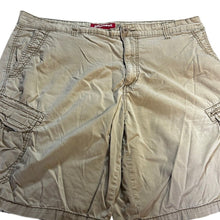Load image into Gallery viewer, Unionbay Men's Khaki Cargo Shorts Size 40 Stretch Cotton Casual