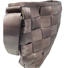 Load image into Gallery viewer, Harveys Original Seatbelt Bag Large Tote Brown Shoulder Purse USA