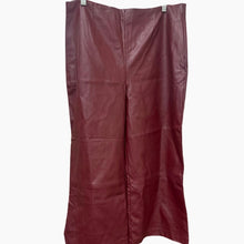 Load image into Gallery viewer, GUESS HW Denise Culotte Faux Leather Pants Burgundy Zinfandel NWT Size 12
