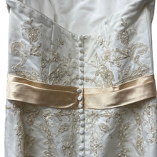 Load image into Gallery viewer, Alfred Angelo 1614 Wedding Dress Size 8 Ivory Gold Lace Beaded Bridal Gown
