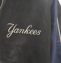 Load image into Gallery viewer, *Sale* New York Yankees Leather Jacket Coat G-III MLB NY Team Leather Jacket
