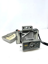 Load image into Gallery viewer, Polaroid Automatic Land Camera 420
