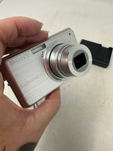 Load image into Gallery viewer, Sony Cybershot dsc-950 digicam
