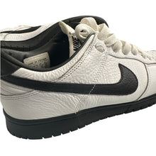 Load image into Gallery viewer, Nike Dunk Low White Black 2005 309431-102 Men’s Size 11
