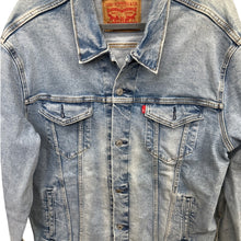 Load image into Gallery viewer, Vintage Y2K Levi’s Trucker Jacket XXL Light Wash Distressed Denim 90s 2000s
