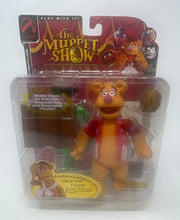 Load image into Gallery viewer, Muppet Show Vacation Fozzie Series 2 Exclusive Palisades Toys
