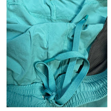 Load image into Gallery viewer, All in Motion Men's XL Teal Stretch Shorts Zipper Pockets Drawstring Lightweight
