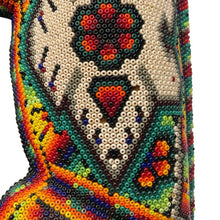 Load image into Gallery viewer, Mexican Huichol Beaded Art Iguana Folk
