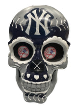 Load image into Gallery viewer, New York Yankees Sugar Skull Day of the Dead 5”
