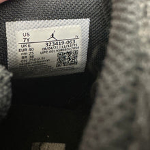 Load image into Gallery viewer, Nike Air Jordan Six 6 Rings Women’s 8.5 / Mens 7, 323419-063
