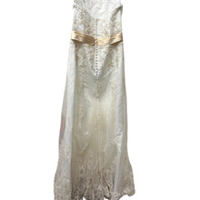 Load image into Gallery viewer, Alfred Angelo 1614 Wedding Dress Size 8 Ivory Gold Lace Beaded Bridal Gown
