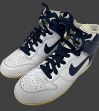 Load image into Gallery viewer, *Sale* Nike Dunk High Shoes Size 11 Vintage
