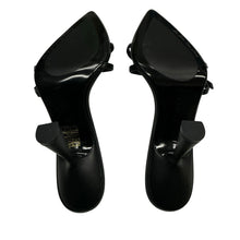 Load image into Gallery viewer, Femme Los Angeles Naxos Slip Heel Black Size 4.5
