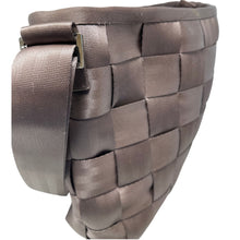 Load image into Gallery viewer, Harvey Original Seatbelt Bag Tote Brown Large Purse
