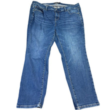 Load image into Gallery viewer, Torrid Boyfriend Straight Vintage Stretch Jeans 18S Short
