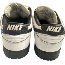 Load image into Gallery viewer, Nike Dunk Low White Black 2005 309431-102 Men’s Size 11
