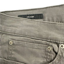 Load image into Gallery viewer, Lucky Brand 121 Slim Fit Men’s Pants Gray 34x30

