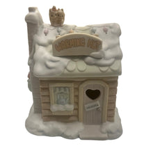 Load image into Gallery viewer, Precious Moments by Enesco Sugar Town Lighted Warming Hut
