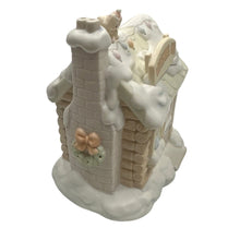 Load image into Gallery viewer, Precious Moments by Enesco Sugar Town Lighted Warming Hut
