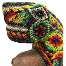 Load image into Gallery viewer, Mexican Huichol Beaded Art Iguana Folk
