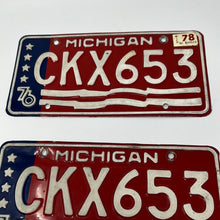 Load image into Gallery viewer, *Sale* Pair of Vintage 1976 Michigan License Plates
